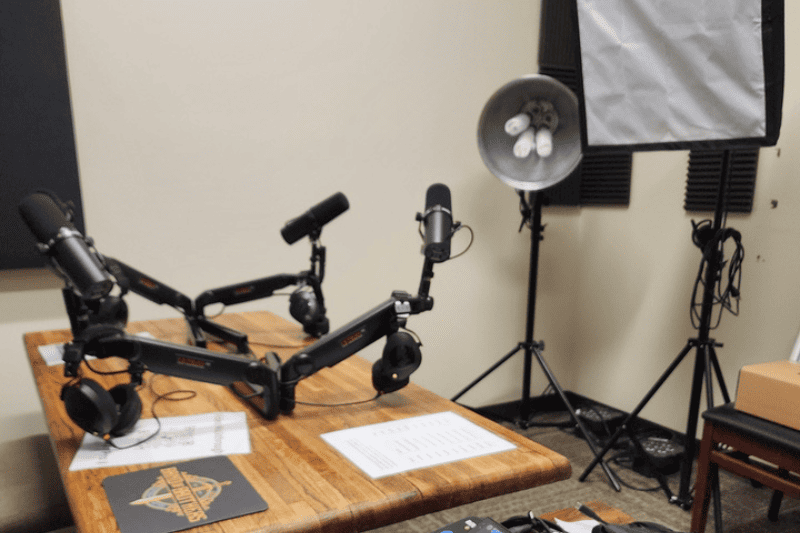 Podcast Room (1)